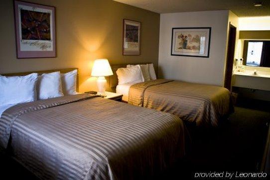 ביברטון Pepper Tree Inn חדר תמונה